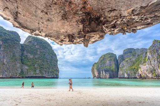 Program Tour : Phuket Tour - 1 Day trip PHI PHI Island (Maya Bay – Khai Island)